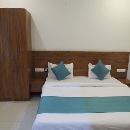 Hotel Namami Tapovan Rishikesh Bagian luar foto