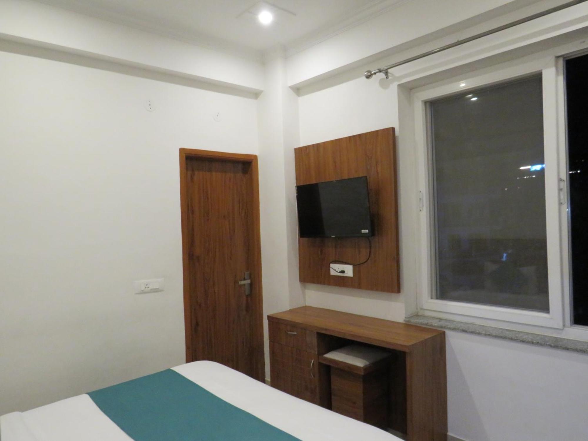 Hotel Namami Tapovan Rishikesh Bagian luar foto