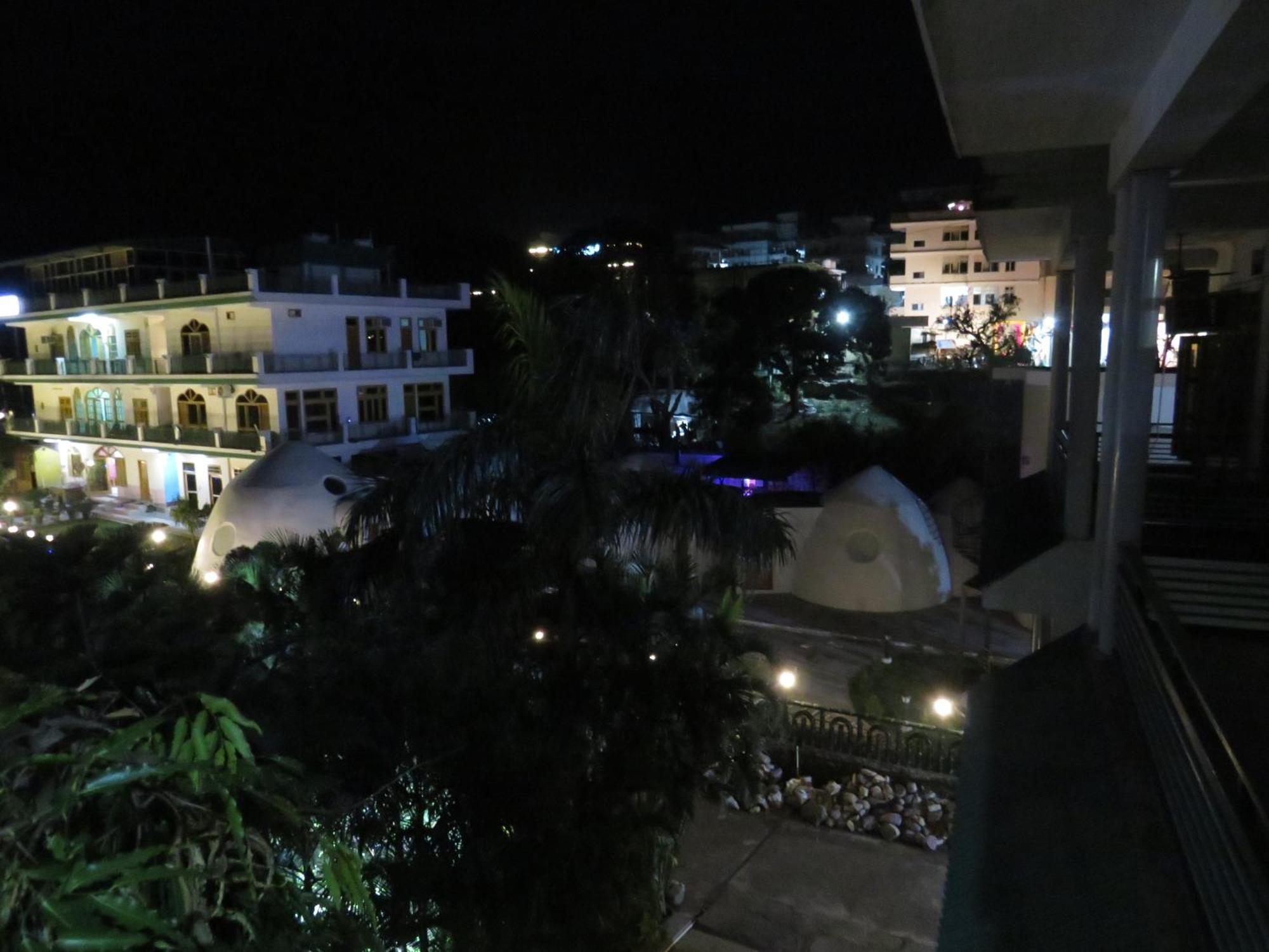 Hotel Namami Tapovan Rishikesh Bagian luar foto