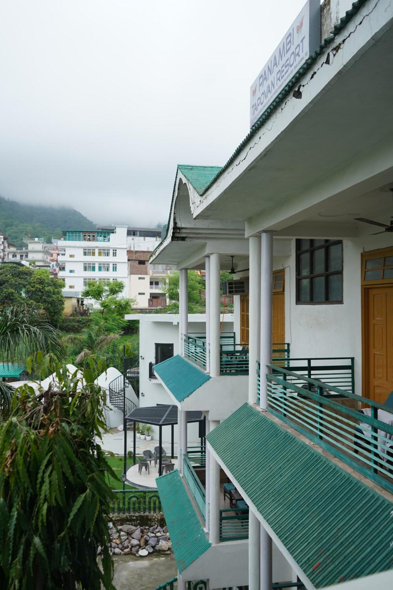 Hotel Namami Tapovan Rishikesh Bagian luar foto