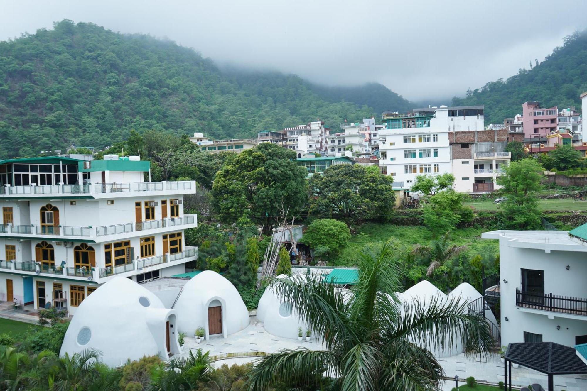 Hotel Namami Tapovan Rishikesh Bagian luar foto